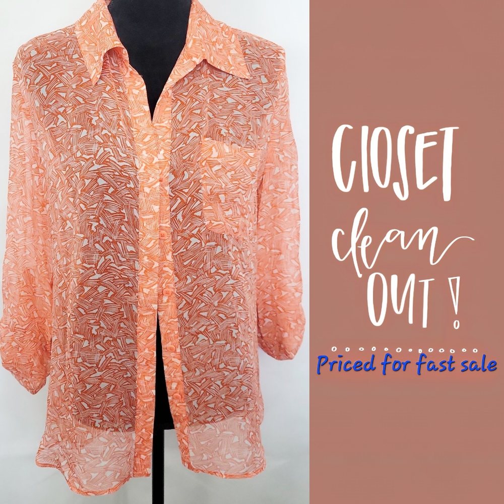 Diane Von Furstenberg 100% Sill Button Down Shirt with Notched Collar